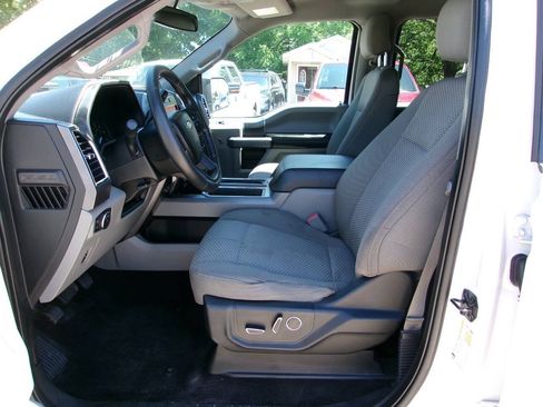 Used 2015 Ford F150 XLT w/ Equipment Group 302A Luxury AWD/4WD image 7
