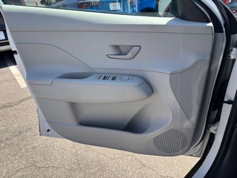 Used 2026 Hyundai Kona SEL Sport FWD image 15