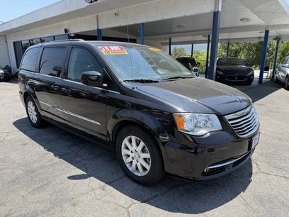 Used 2016 Chrysler Town & Country Touring