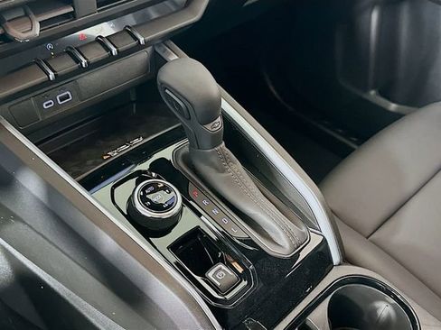 New 2025 Chevrolet Colorado Trail Boss w/ Off-Road Front Bumper Package AWD/4WD image 19