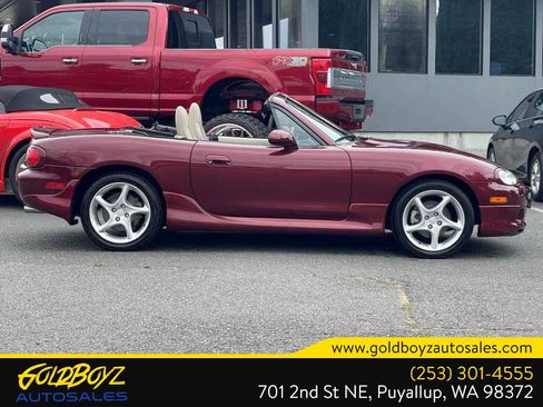 Used 2003 MAZDA MX-5 Miata SE RWD image 3