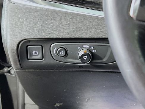 Used 2021 Buick Enclave Avenir w/ Avenir Technology Package image 9