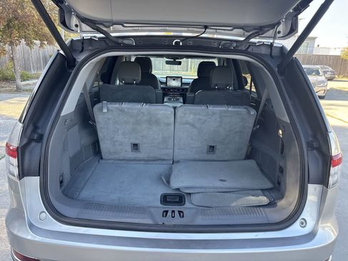 Used 2020 Lincoln Aviator Reserve w/ Equipment Group 201A image 18