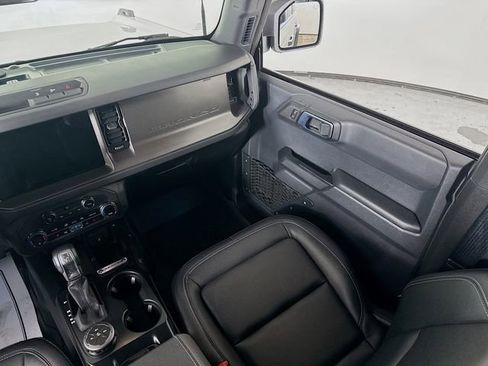 Used 2025 Ford Bronco Big Bend image 23