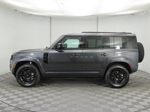 Used 2026 Land Rover Defender 110 S AWD/4WD image 8