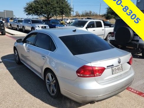 Used 2014 Volkswagen Passat 3.6 SEL Premium image 4