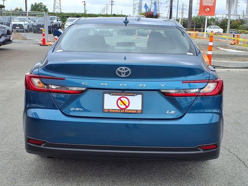 Used 2026 Toyota Camry LE FWD image 5