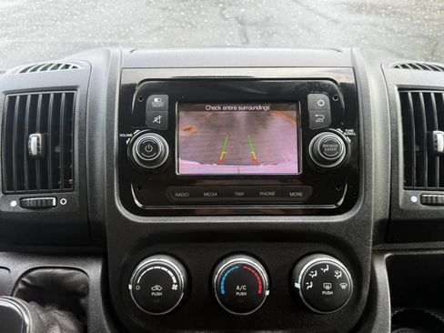 Used 2021 RAM ProMaster 2500 FWD image 13
