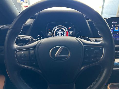 Used 2021 Lexus LS 500 w/ Accessory Package (Z1) RWD image 22