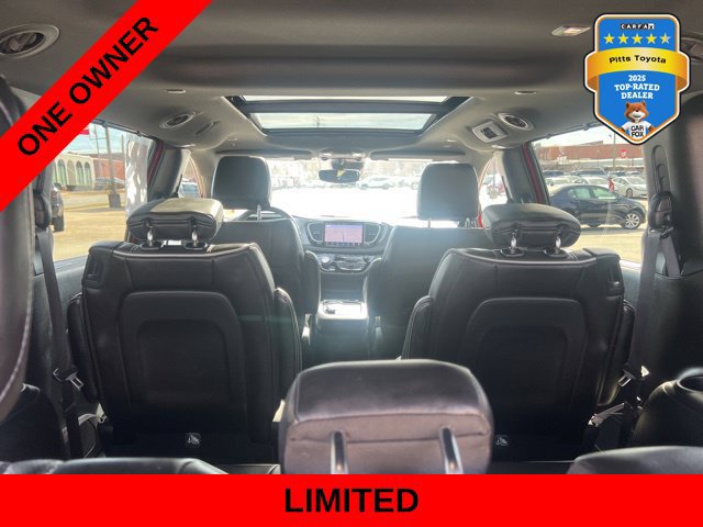 Used 2025 Chrysler Pacifica Limited FWD image 19