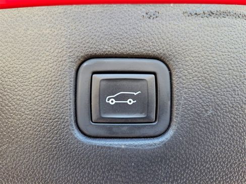 Used 2023 Chevrolet Blazer RS w/ Enhanced Convenience Package image 10