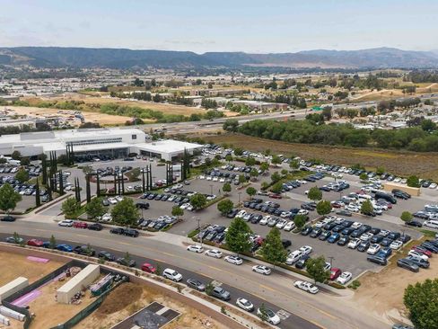 New 2026 Mercedes-Benz C 300 Sedan image 39