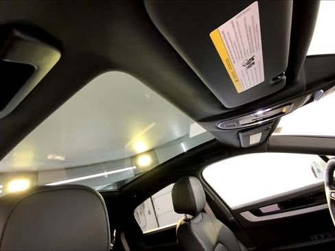 Used 2024 Porsche Cayenne Coupe image 20