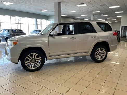 Used 2012 Toyota 4Runner Limited image 3