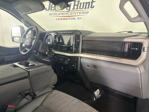 Used 2024 Ford F350 XLT image 26