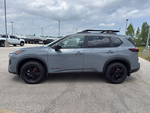 New 2026 Nissan Rogue SV AWD/4WD image 6