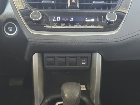 Used 2023 Toyota Corolla Cross LE image 16