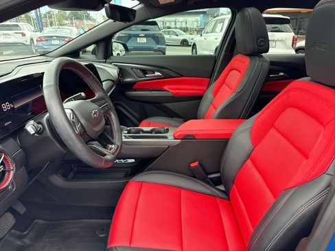 Used 2025 Chevrolet Equinox EV RS w/ Convenience Package II FWD image 23
