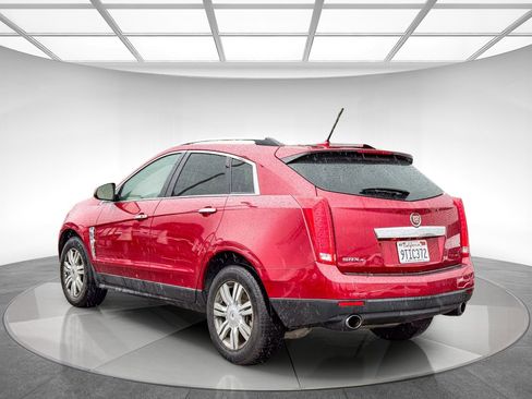Used 2011 Cadillac SRX Luxury image 2