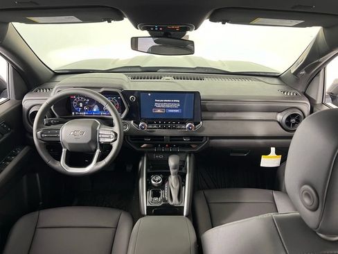 New 2025 Chevrolet Colorado Trail Boss w/ Midnight Edition AWD/4WD image 17