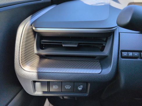 Used 2026 Toyota Prius XLE image 18