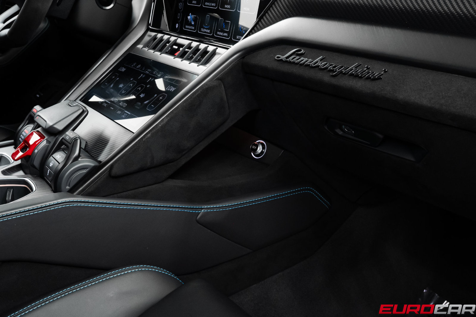 Used 2024 Lamborghini Urus Performante AWD/4WD image 43