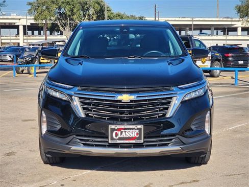 Used 2022 Chevrolet Equinox LT image 2