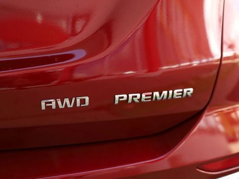 Used 2019 Chevrolet Equinox Premier image 10