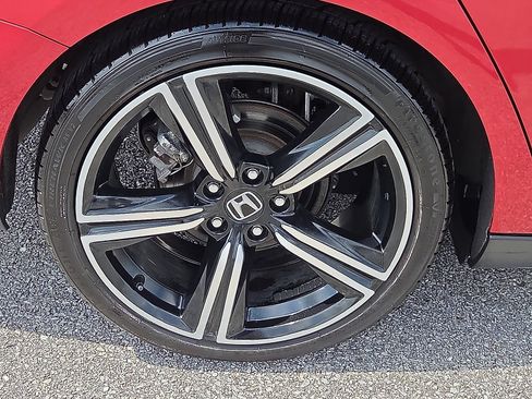 Used 2024 Honda Accord Sport image 7