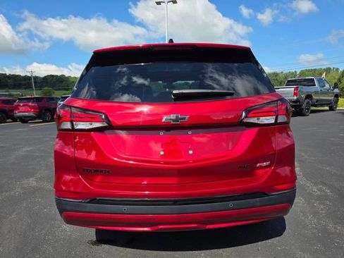 Used 2024 Chevrolet Equinox RS AWD/4WD image 3