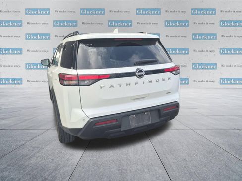 Used 2025 Nissan Pathfinder SV AWD/4WD image 4