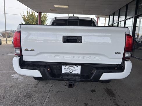 Used 2021 Toyota Tacoma SR image 4