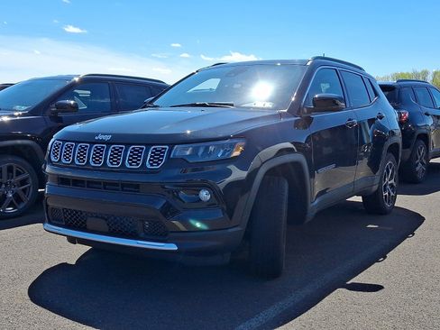 New 2026 Jeep Compass Limited w/ Sun, Sound & Navigation Group AWD/4WD image 3