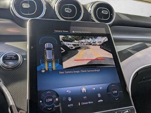 Used 2026 Mercedes-Benz GLC 300 image 11