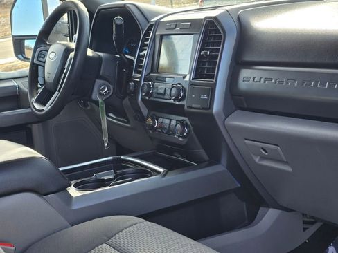 Used 2019 Ford F350 XLT w/ XLT Premium Package image 7