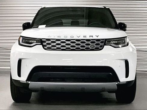 New 2026 Land Rover Discovery S AWD/4WD image 2