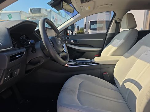 Used 2021 Hyundai Sonata SEL FWD image 20