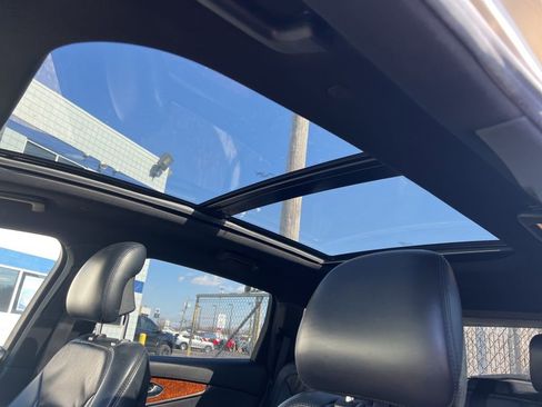 Used 2016 Lincoln MKX Reserve w/ Technology Package image 9