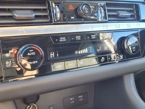 New 2026 Nissan Pathfinder Platinum AWD/4WD image 15