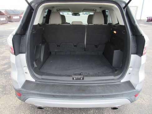Used 2018 Ford Escape SE w/ Ford Safe & Smart Package FWD image 18