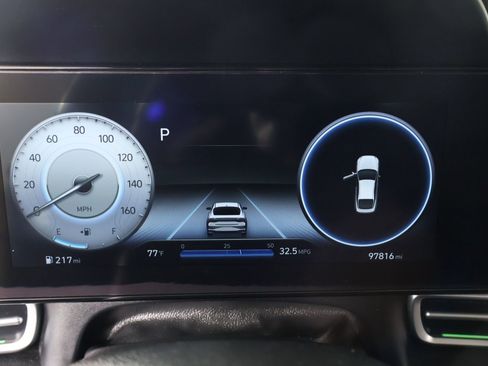 Used 2021 Hyundai Elantra Limited w/ Cargo Package image 4