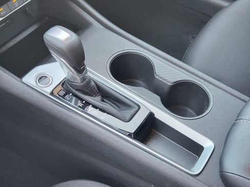 Used 2025 Nissan Altima 2.5 S image 18