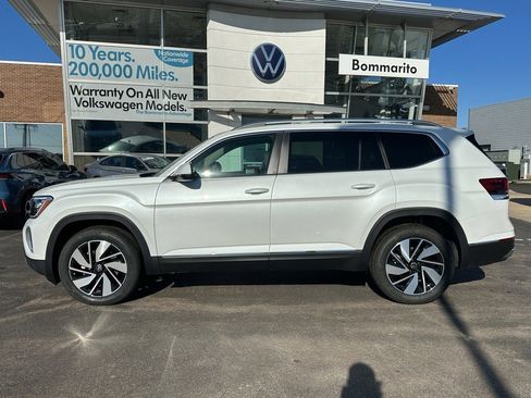 New 2026 Volkswagen Atlas SEL image 2