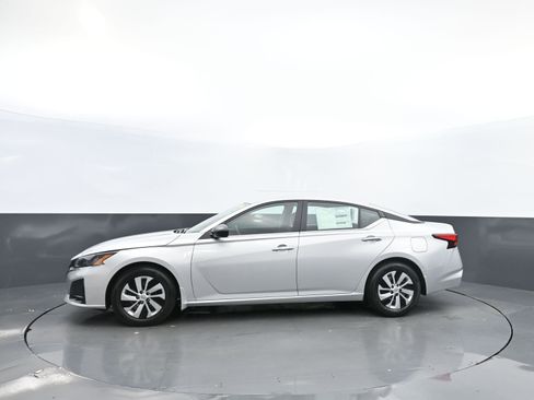 New 2025 Nissan Altima 2.5 S image 8