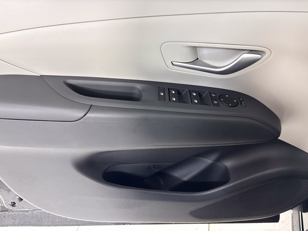 New 2026 Hyundai Tucson SE FWD image 17