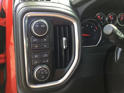 Used 2022 Chevrolet Silverado 2500 LTZ w/ Gooseneck/5TH Wheel Package image 9