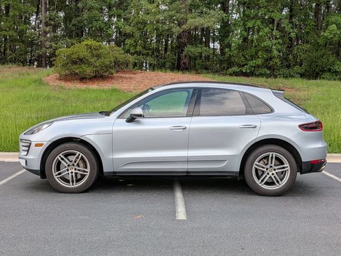 Used 2018 Porsche Macan S AWD/4WD image 2