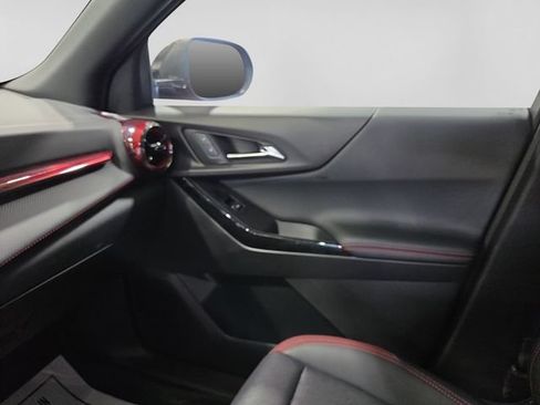 Used 2027 Chevrolet Equinox RS w/ LPO, Floor Liner Package FWD image 21