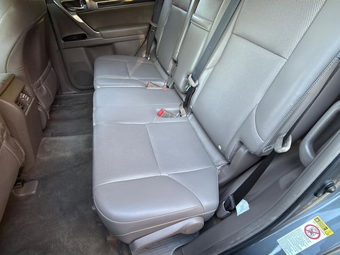 Used 2017 Lexus GX 460 Premium w/ Navigation Package image 26