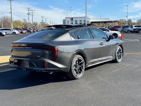 New 2025 Kia K4 GT-Line image 3